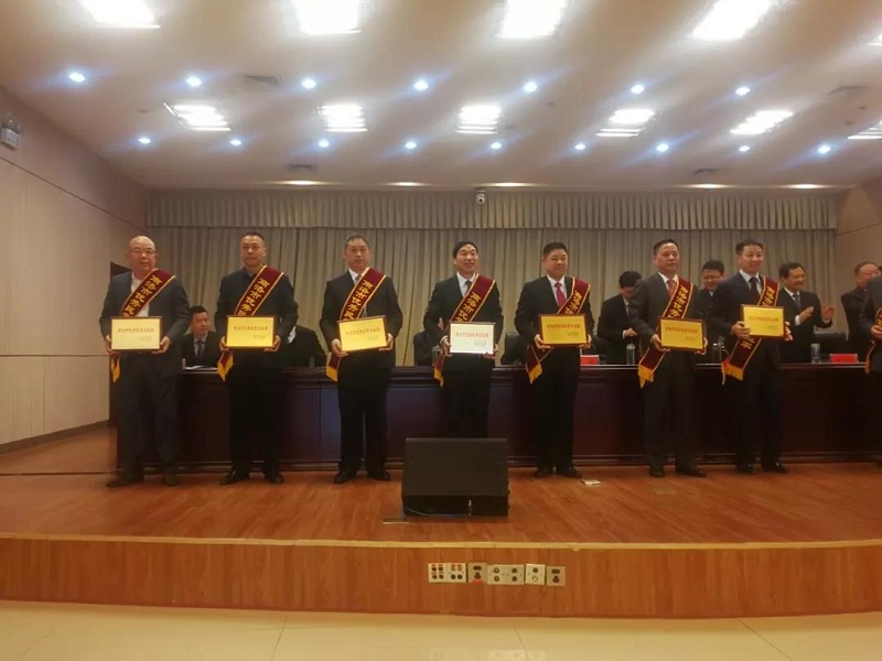 熱烈祝賀李宗松董事長(zhǎng)榮獲商洛市優(yōu)秀企業(yè)家